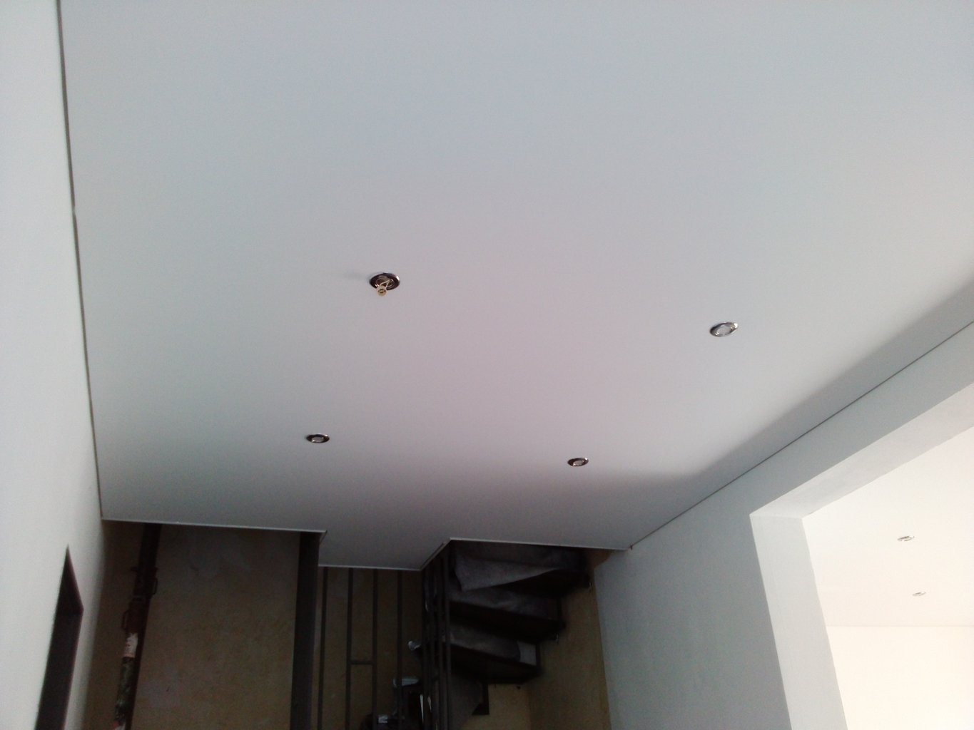 Spanndecke mit Beleuchtung in Engelskirchen