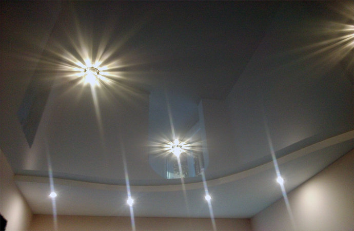 Spanndecke mit Beleuchtung in Simmerath