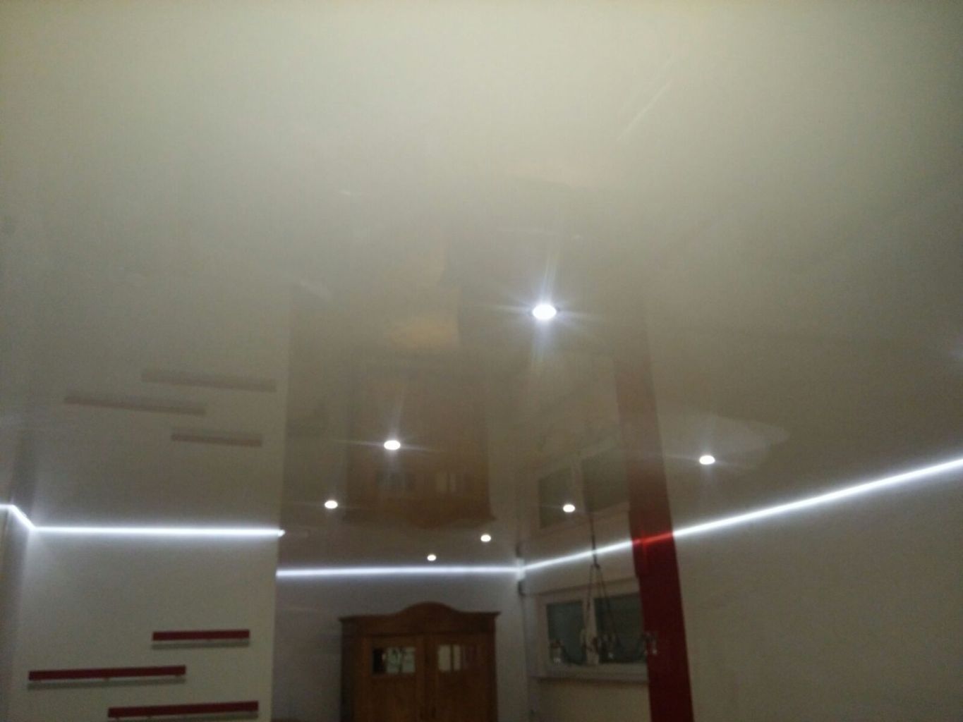 Innenausbau: Spanndecke in Tonisvorst