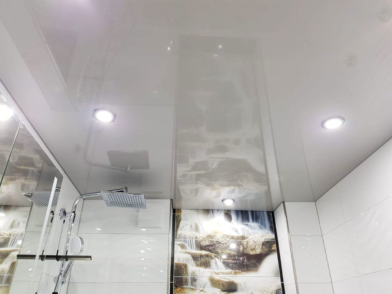 Moderne Decke (Spanndecke) – Enger