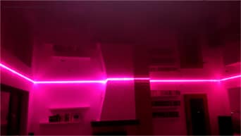 Lackspanndecke im Wohnzimmer